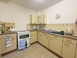 Photo 8- click for photo gallery